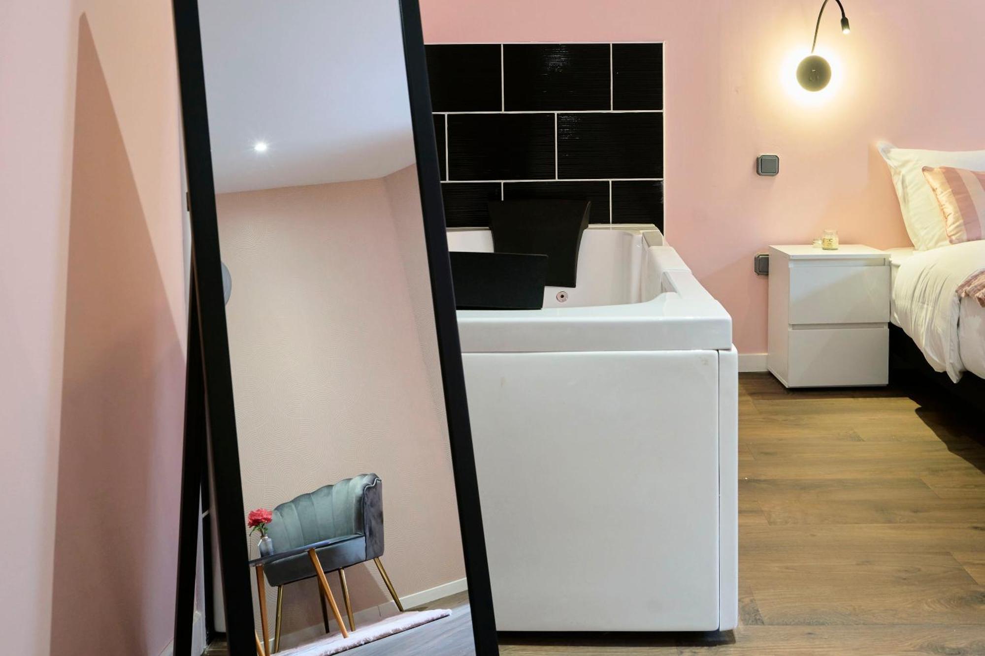 Ng Prestige L Lille L Tourcoing - Bouvines - Balneo & Cuisine 아파트 외부 사진